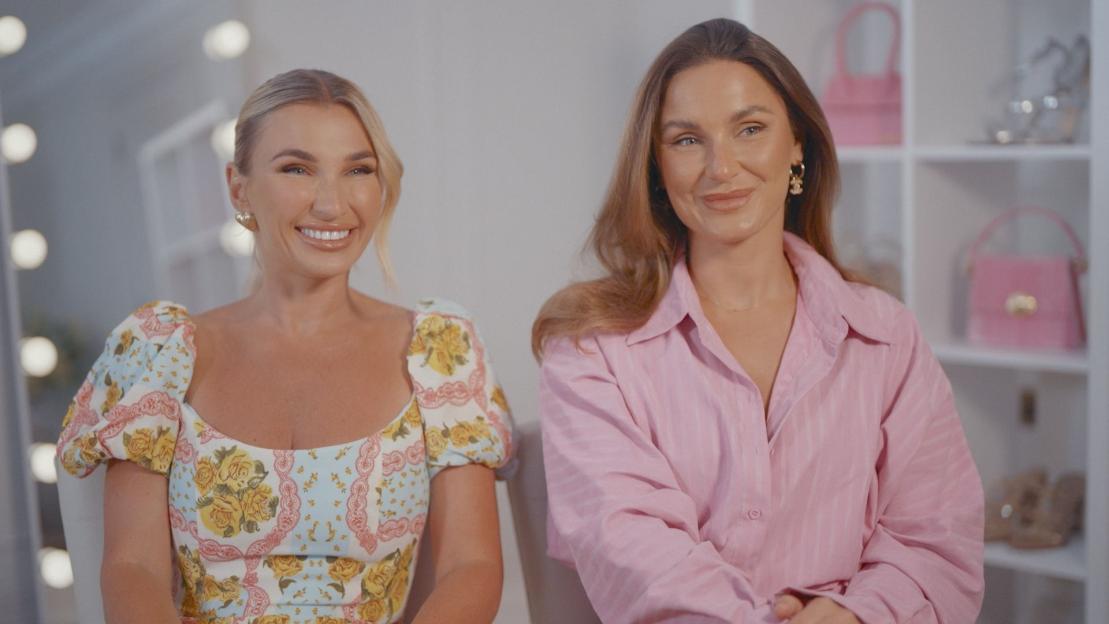Sam and Billie Faiers from the TV show *Sam Faiers & Billie Shepherd: Sister Act*.