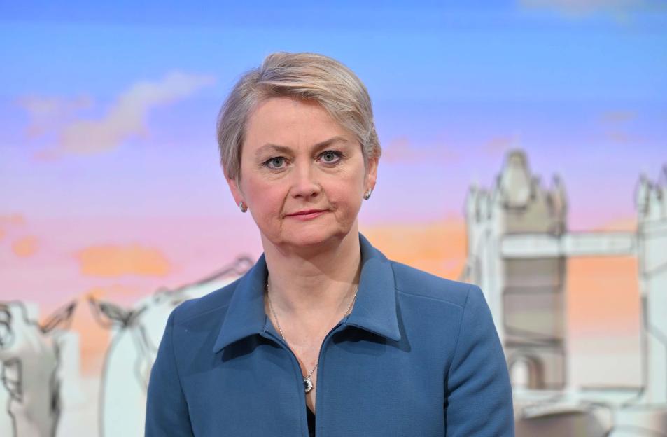 Portrait of Yvette Cooper.