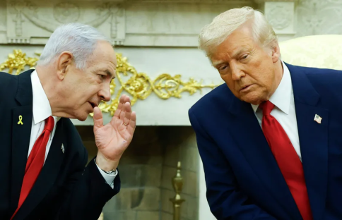 Benjamin Netanyahu and Donald Trump in conversation.