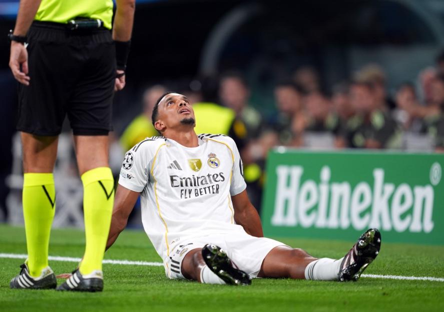 MADRID, SPAIN - SEPTEMBER 16: Trent Alexander-Arnold of Real Madrid reacts after picking up an injury during the UEFA Champions League 2025/26 League Phase MD1 match between Real Madrid C.F. and Olympique de Marseille at Estadio Santiago Bernabeu on September 16, 2025 in Madrid, Spain. (Photo by Mateo Villalba Sanchez/Getty Images)
