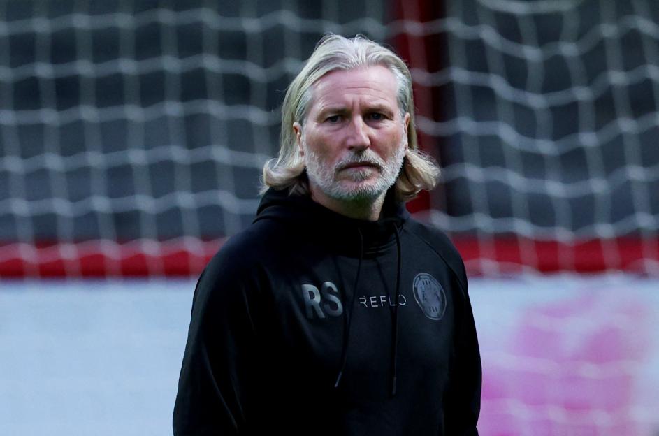 Forest Green Rovers manager Robbie Savage before the match.