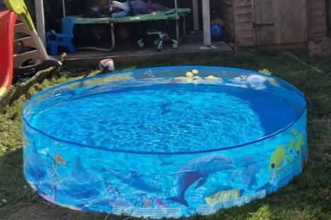 Shoppers rushing to snap up ‘brilliant’ £10 paddling pool from high street shop which looks perfect for the bank holiday