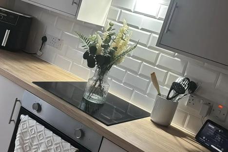 I got the council to replace my sad, grey kitchen – trolls say it’s ‘wasted money’ as my old one was fine, I don’t care