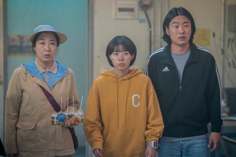 Lee Jae In, Ahn Jae Hong, Ra Mi Ran, And More Unite Against GOT7's Jinyoung In New Film “Hi-5”; 10