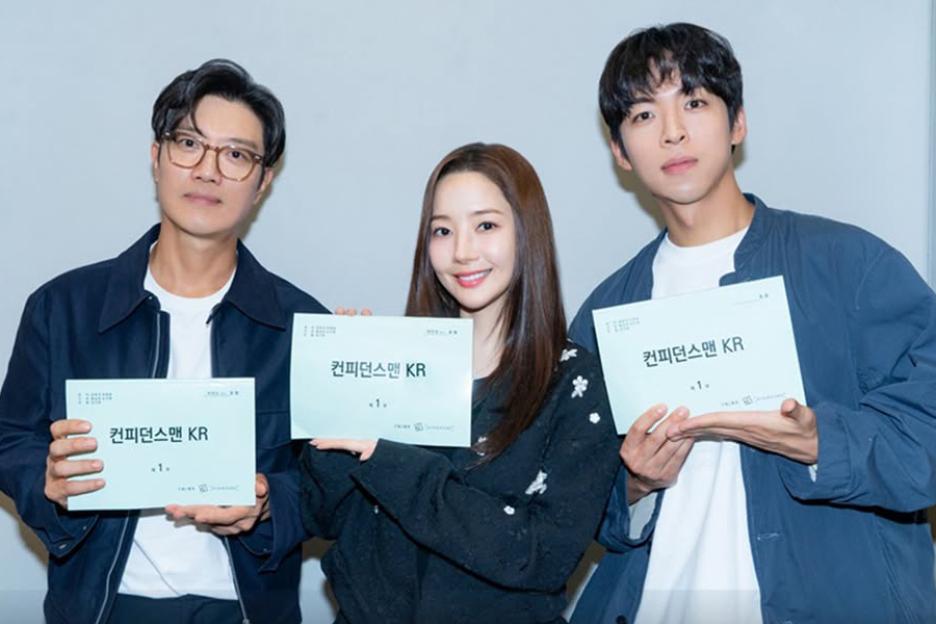 Park Min Young, Park Hee Soon, And Joo Jong Hyuk Showcase Dynamic Chemistry At Script Reading For “Confidence Queen”