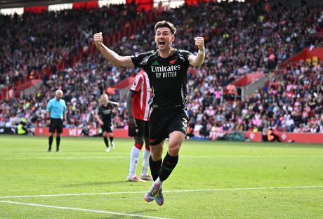 Kieran Tierney celebrating a goal.