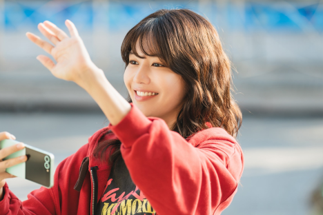 Girls’ Generation’s Sooyoung Discusses Why She Chose To Star In “Second Shot At Love” And How She Prepared For Her Role