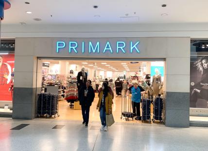 I’m a 30FF & found the perfect summer cami you can wear with no bra for just £8 – Primark are pulling it out of the bag