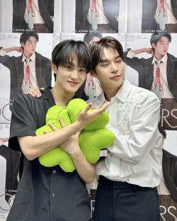 Members Of BLACKPINK, SEVENTEEN, GOT7, NCT, RIIZE, ZEROBASEONE, MONSTA X, And More Show Love For Doyoung At His Solo Concert 5
