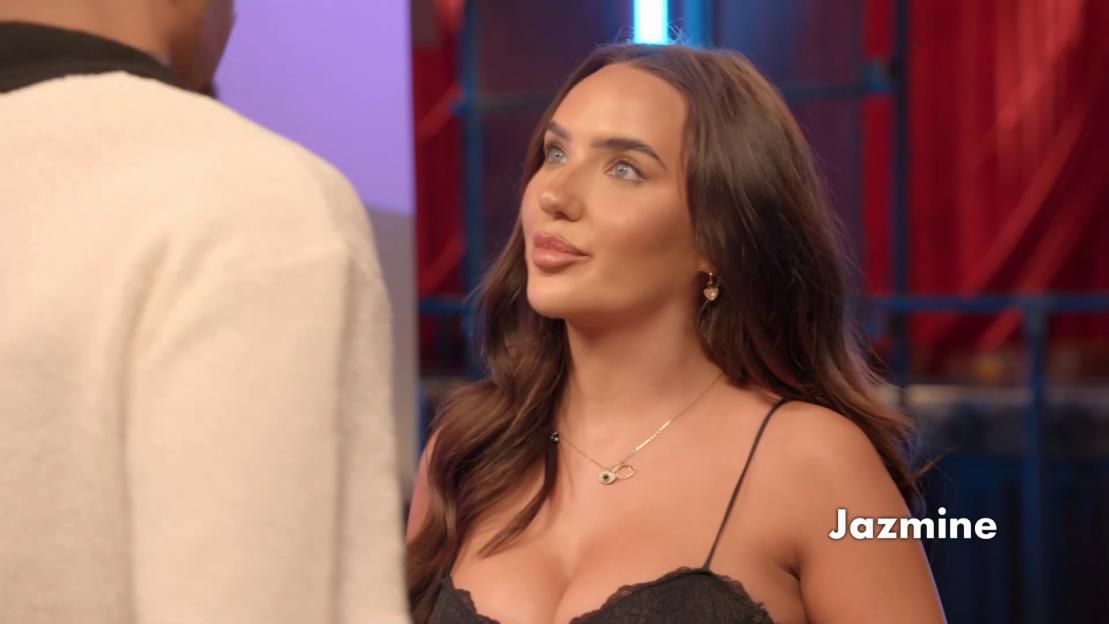 Jazmine Nichol on Celebs Go Dating.