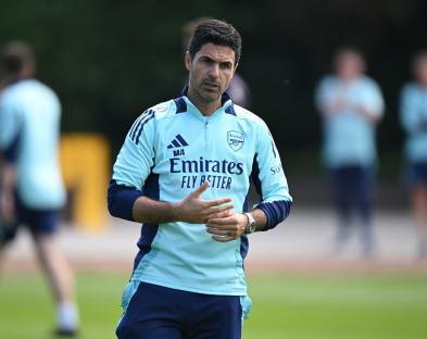 Mikel Arteta, Arsenal manager, at a training session.