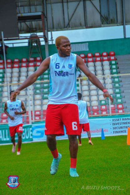 NPFL: Niger Tornadoes Celebrate New Signing Ani Chigozie!