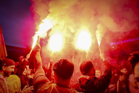 Galatasaray fans celebrating their team's Turkish Super Lig title win.