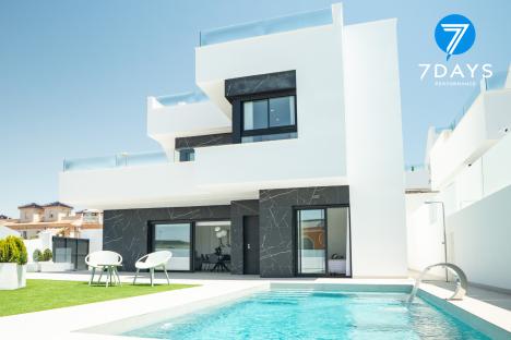 Win a stunning three-bed luxury villa in Spain or £400,000 cash alternative from just £1.79 with our discount code