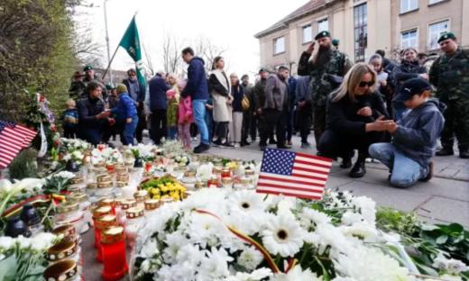 Lithuanians bid farewell to ​4 dead US soldiers