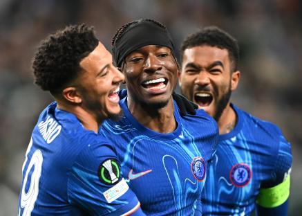 Legia Warsaw 0 Chelsea 3: Blues have one foot in Conference League semi-finals as Sancho shines despite exit links