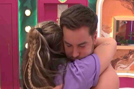 Chris Hughes shocks fans as he favourites CBB clip comparing his relationship with JoJo to Titanic lovers
