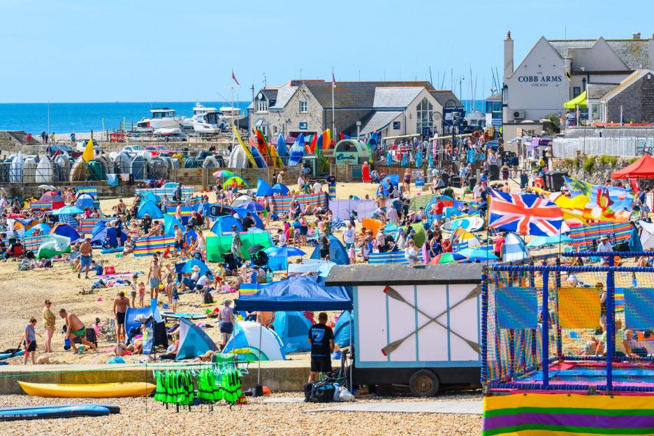 UK weather: Met Office reveals Bank Holiday forecast with Brits to bask in 26C sunshine… but rain is on the way