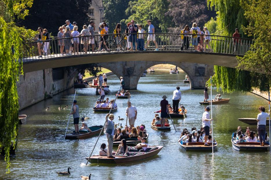 When will the hot weather return? Met Office reveals ‘highs of 36C’ to hit the UK after Storm Floris