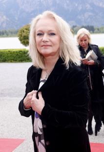 Nicole Seibert at a musical premiere.