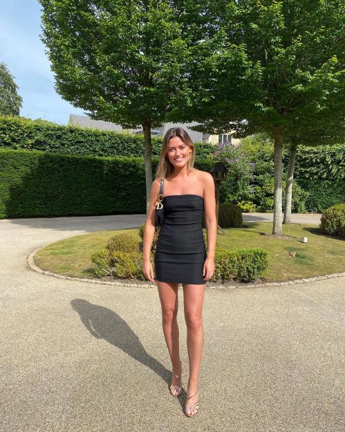 Roy Keanes daughter has opened up about her excruciating experience with lupus, saying her fathers brilliant sense of humour and free-from superfoods helped her through her darkest times., Caragh Keane, 29, from Manchester, was diagnosed with lupus, an incurable condition which causes the immune system to attack healthy parts of the body, in 2021, aged 25, after experiencing joint pain, alopecia and painful blisters on her face and body., The fatigue and severe stabbing pain forced her to turn down her dream teaching job, and doctors told her she would need to spend the rest of her life on immunosuppressants and potentially have chemotherapy., Caragh said she blamed herself for her diagnosis and thought her life was over, but her mother Theresa and father Roy have been her rock, adding: I wouldnt be here without them.