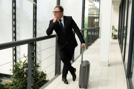 Fresh blow for Alan Carr’s Interior Design Masters as it’s pulled off air and replaced for second week running