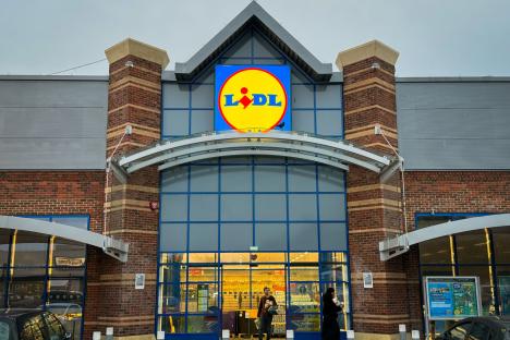 Lidl launches new summer sandals – they’re made from leather, with comfy footbed & they’re cheaper than Aldi’s pair 