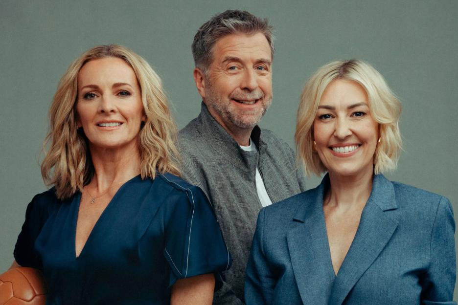 First Match of the Day episode without Lineker aired as Mark Chapman kicks off new season joined by ex-England stars