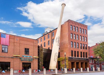 Giant baseball bat outside the Louisville Slugger Museum & Factory.