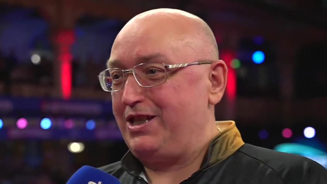 Sky Sports presenter can’t keep straight face at darts star Andrew Gilding’s excruciating answer to question on live TV