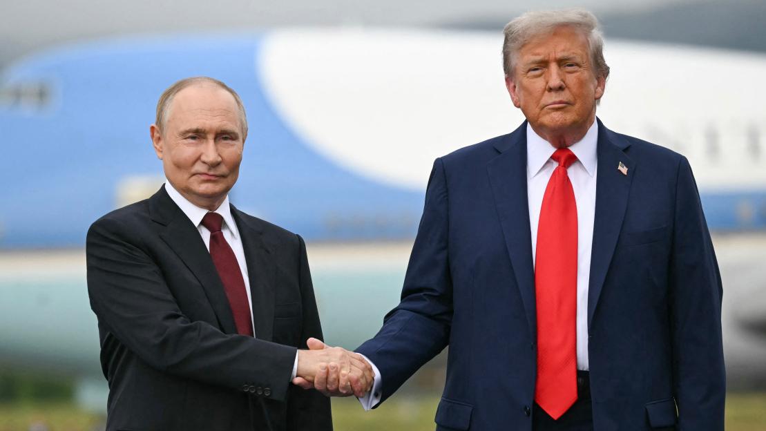 Trump and Putin locked in face to face talks on war in Ukraine after US leader flew B2 stealth bomber over tyrant’s head