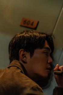 Kim Min Seok, Han Soo Ah, And Ryu Kyung Soo Are Caught In Unsettling Horror Of Mysterious &#8220;Noise&#8221; In New Film 5