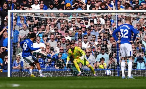 EPL: Arsenal fails to close gap on Liverpool with draw at Everton