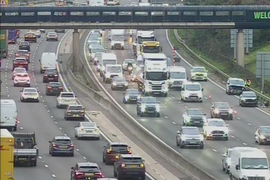 M6 and M42 Standstill After Devastating Crash and Massive Car Fire – Drivers Face 6 Miles of Traffic and Hour-Long Delays