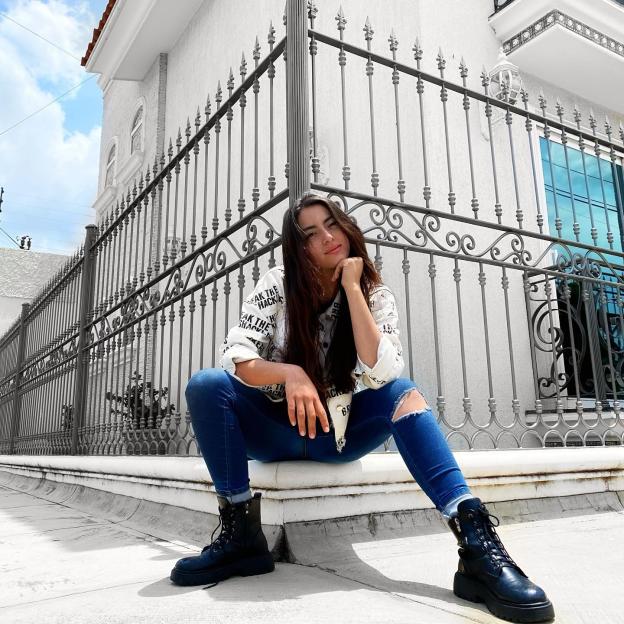 TikTok influencer Marian Izaguirre vanishes after posting haunting video in clown makeup saying ‘why are you leaving?’