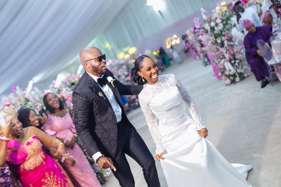Dara-sam-white-wedding-bellanaija-weddings250