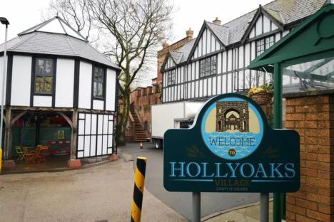 Iconic Hollyoaks villain’s daughter making shock return to the village as twisted family reunite