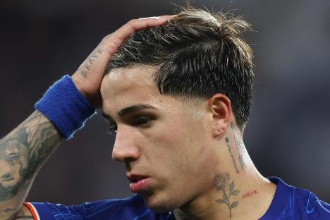‘What does that mean?’ – Chelsea fans puzzled by Enzo Fernandez’s claim he played ‘with one eye’ vs Man Utd