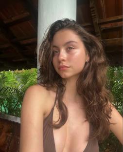Carys Douglas, daughter of Michael Douglas and Catherine Zeta-Jones.