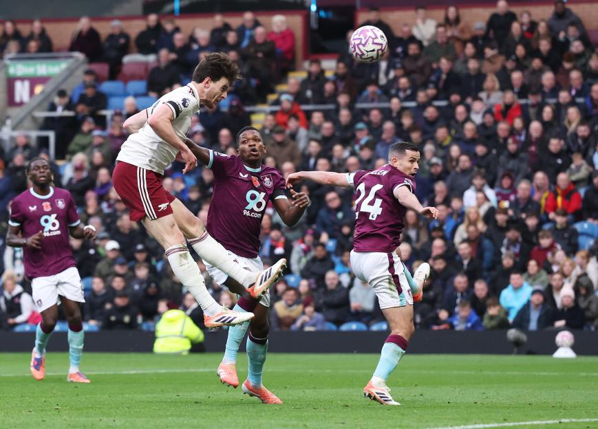 Burnley 0 Arsenal 2: Gyokeres and Rice Propel Gunners to Premier League Summit