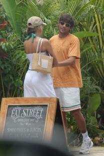 Louis Tomlinson and Zara McDermott in Costa Rica.