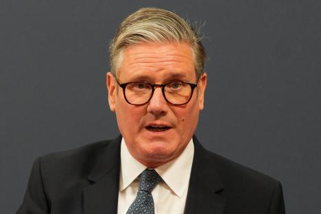 Fears ‘weak’ Starmer will allow EU migrants to bring FAMILIES into UK on youth visas after Brexit betrayal