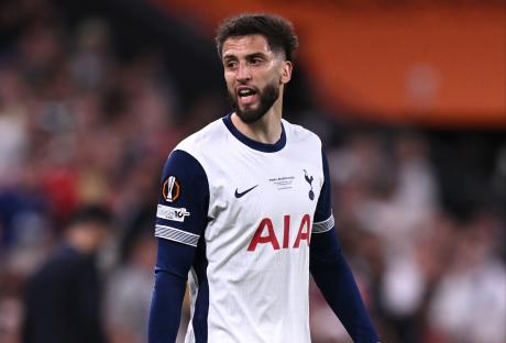 Rodrigo Bentancur of Tottenham Hotspur during a soccer match.