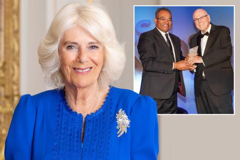 Legendary Sun snapper Arthur Edwards congratulated by Queen as he lands Lifetime Achievement gong after 50-year career