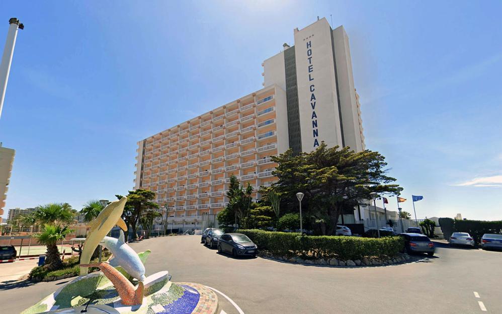 More than 100 tourists including baby struck down with vomiting bug at Costa hotel after guests ate lunch at resort