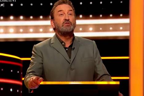 The 1% Club’s Lee Mack declares ‘that was carnage’ as early question wipes 17 players – but could you get it right?