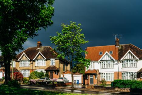 UK weather: Met Office warns of THUNDER, hail & flooding today – but temperatures still set to climb after 23C scorcher