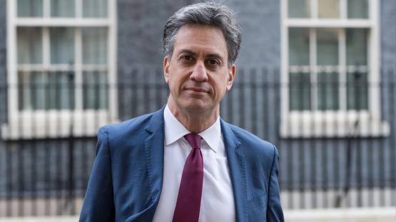 ‘Delusional’ Ed Miliband slammed after ploughing on with Labour’s Net Zero push that will ‘raise bills’