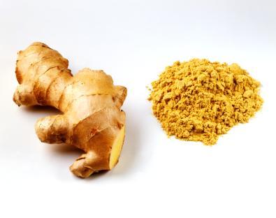 Fresh ginger root and ground ginger powder.