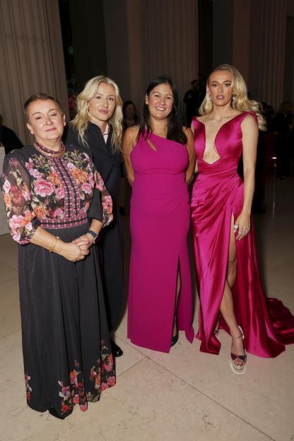 Chloe Kelly with Leah Williamson and Lisa Nandy